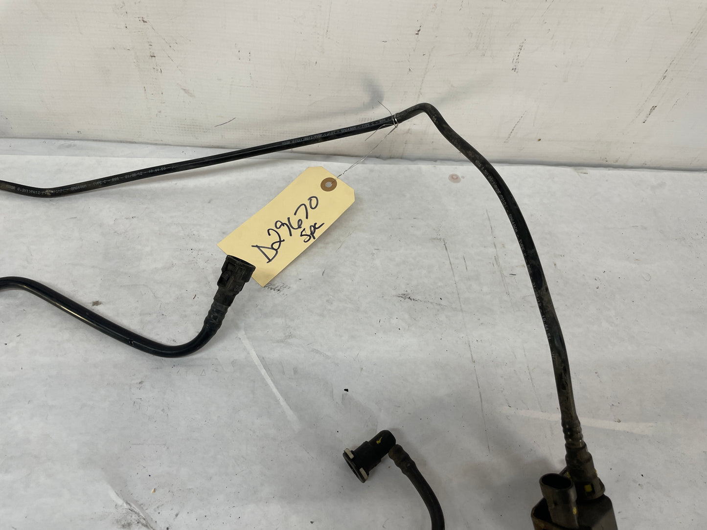 2013 Chevy Caprice PPV Intake EVAP Purge Solenoid Vacuum Hoses Lines Tubes OEM - Day's Parts Yard