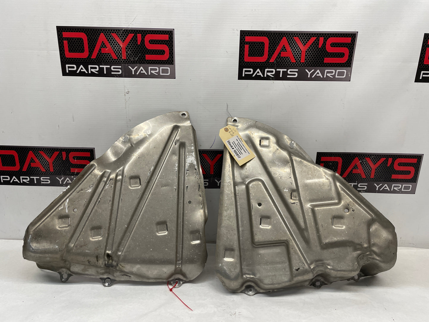 2011 Chevy C6 Corvette Grand Sport RH & LH Fuel Gas Tank Heat Shield Straps OEM