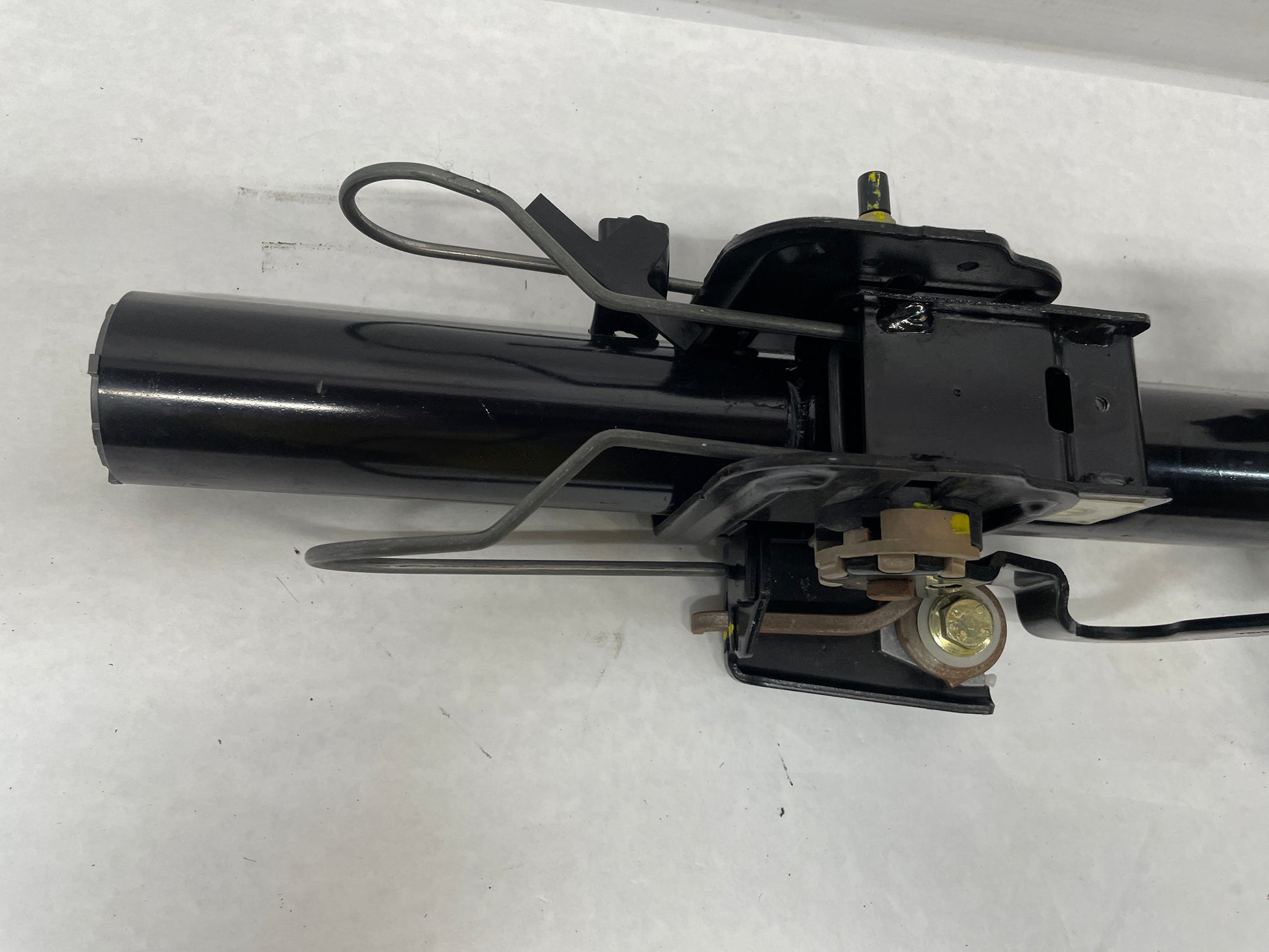 2005 Pontiac GTO Steering Column w/ Key OEM - Day's Parts Yard