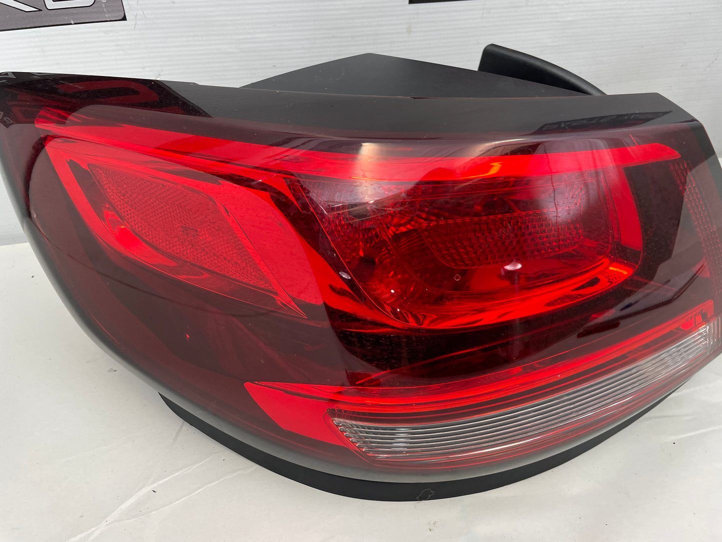 2014 Chevy SS Sedan Tail Light Taillight Lamp RH & LH OEM