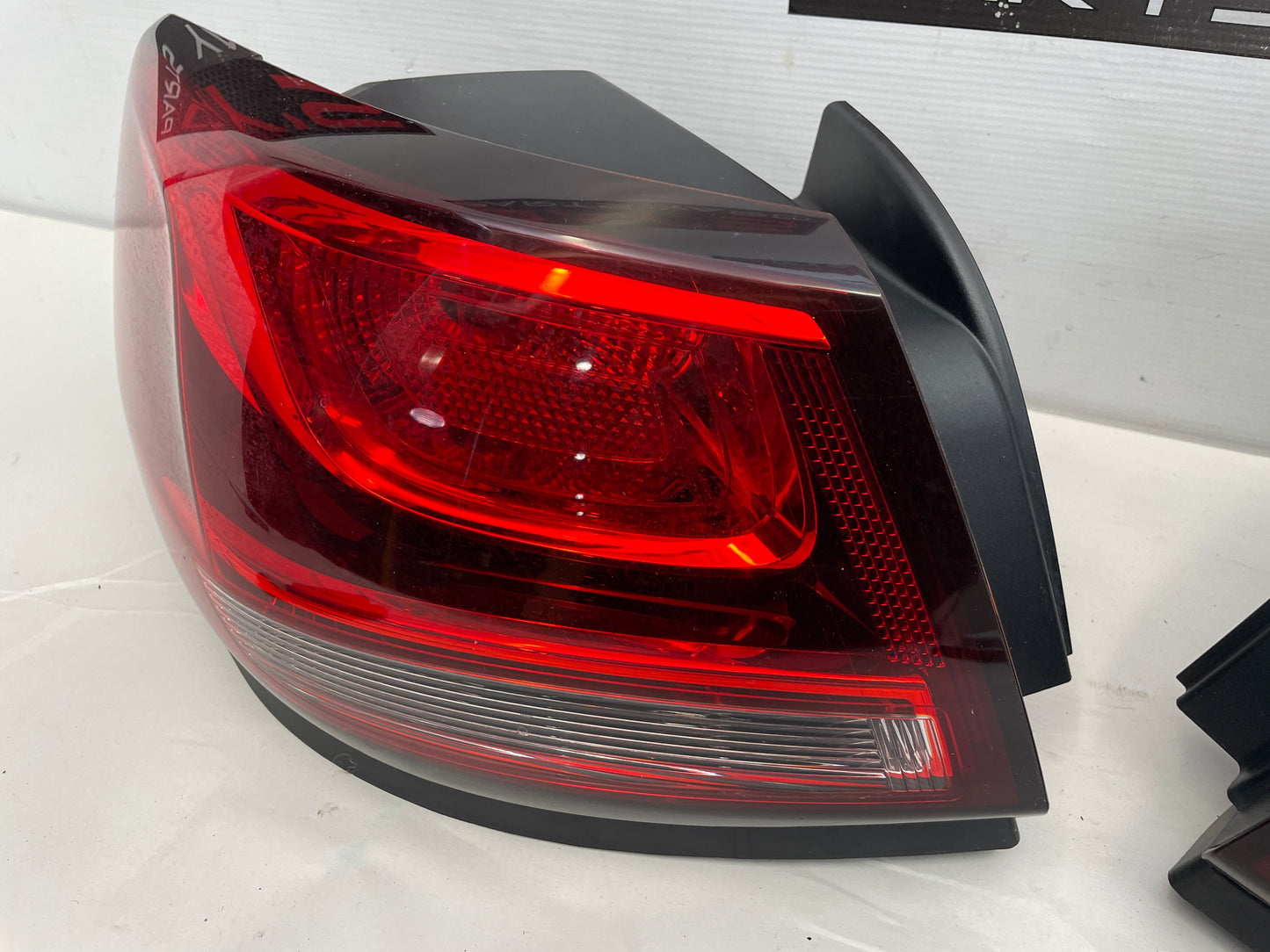 2014 Chevy SS Sedan Tail Light Taillight Lamp RH & LH OEM