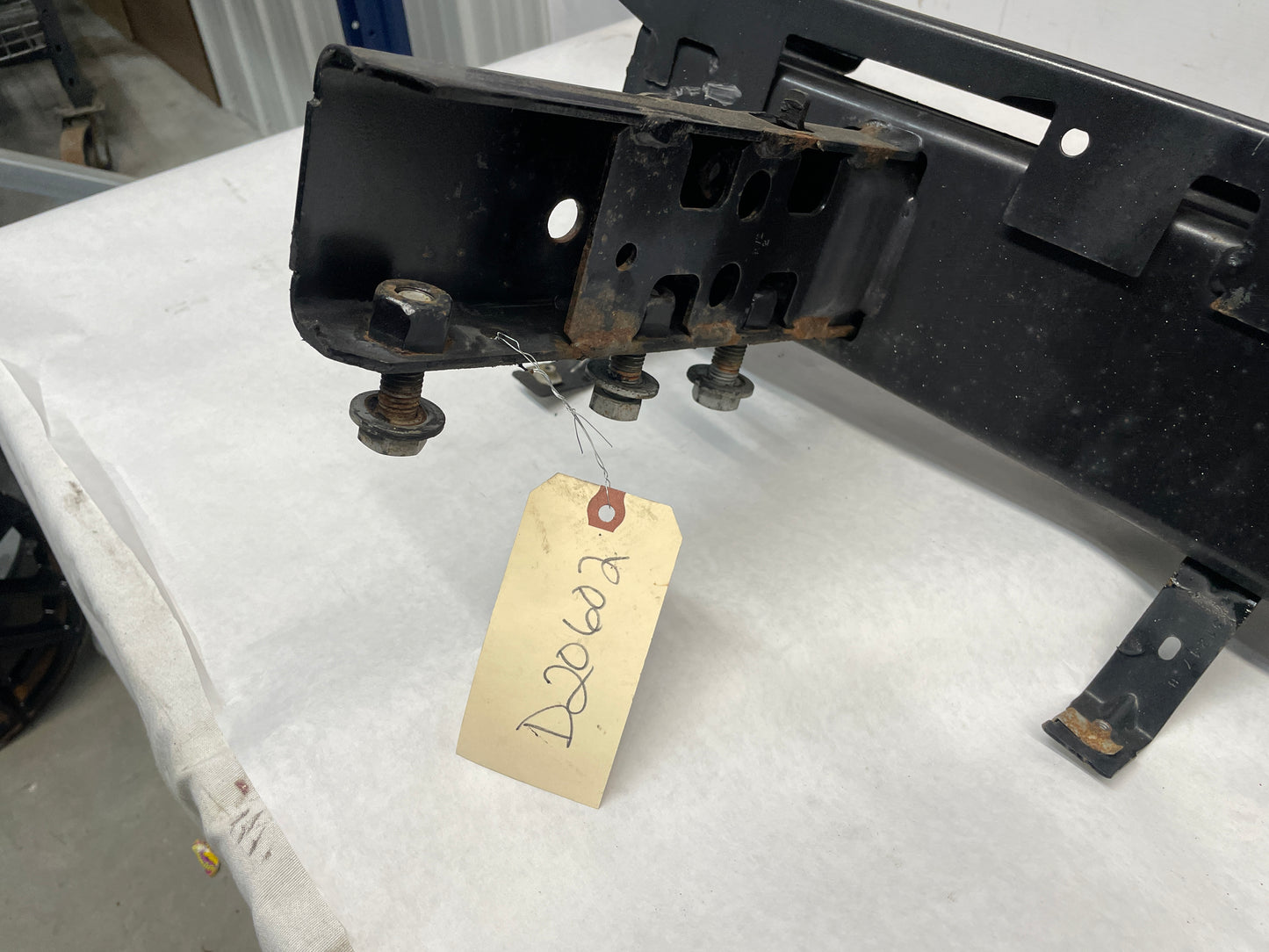 2018 Cadillac Escalade Rear Bumper Reinforcement Impact Bar Hitch Receiver OEM