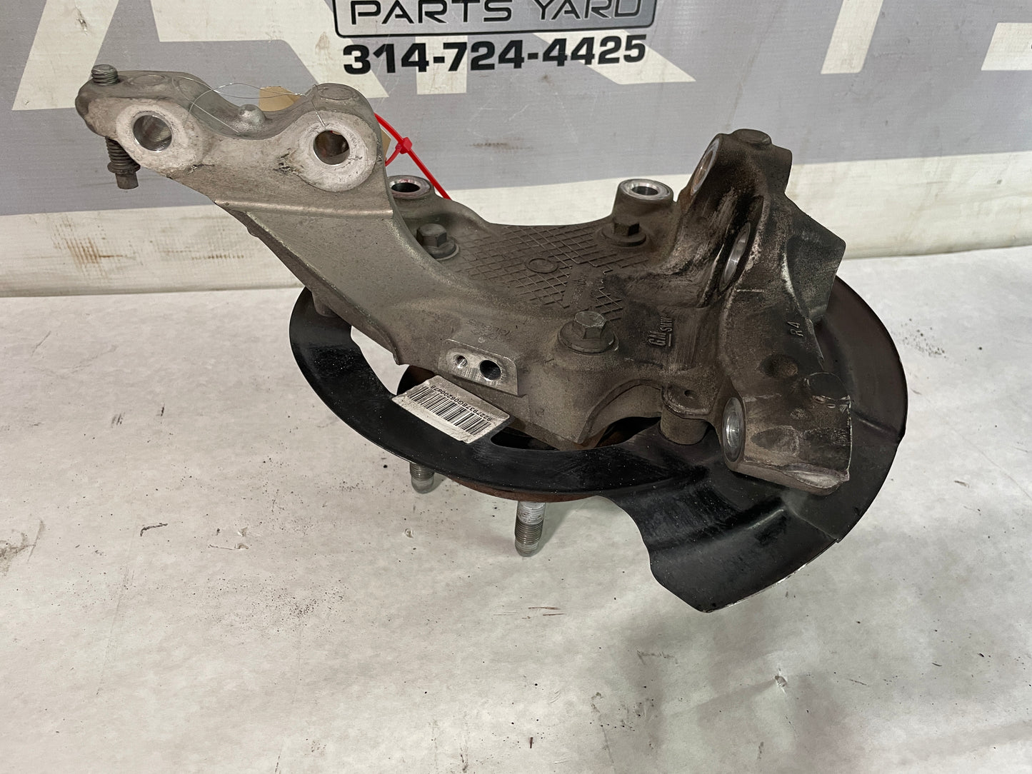 2017 Chevy SS Sedan Front RH Passenger Hub Knuckle Spindle Assembly OEM - Day's Parts Yard