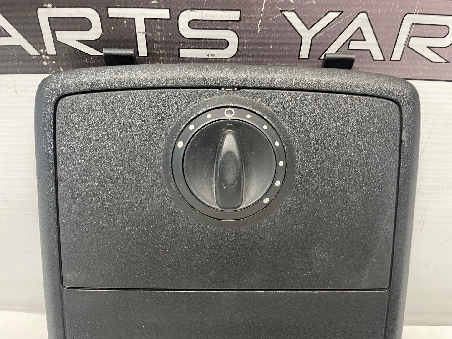 2009 Pontiac G8 GT Over Head Console Roof Dome Light Sunroof Switch Assembly OEM