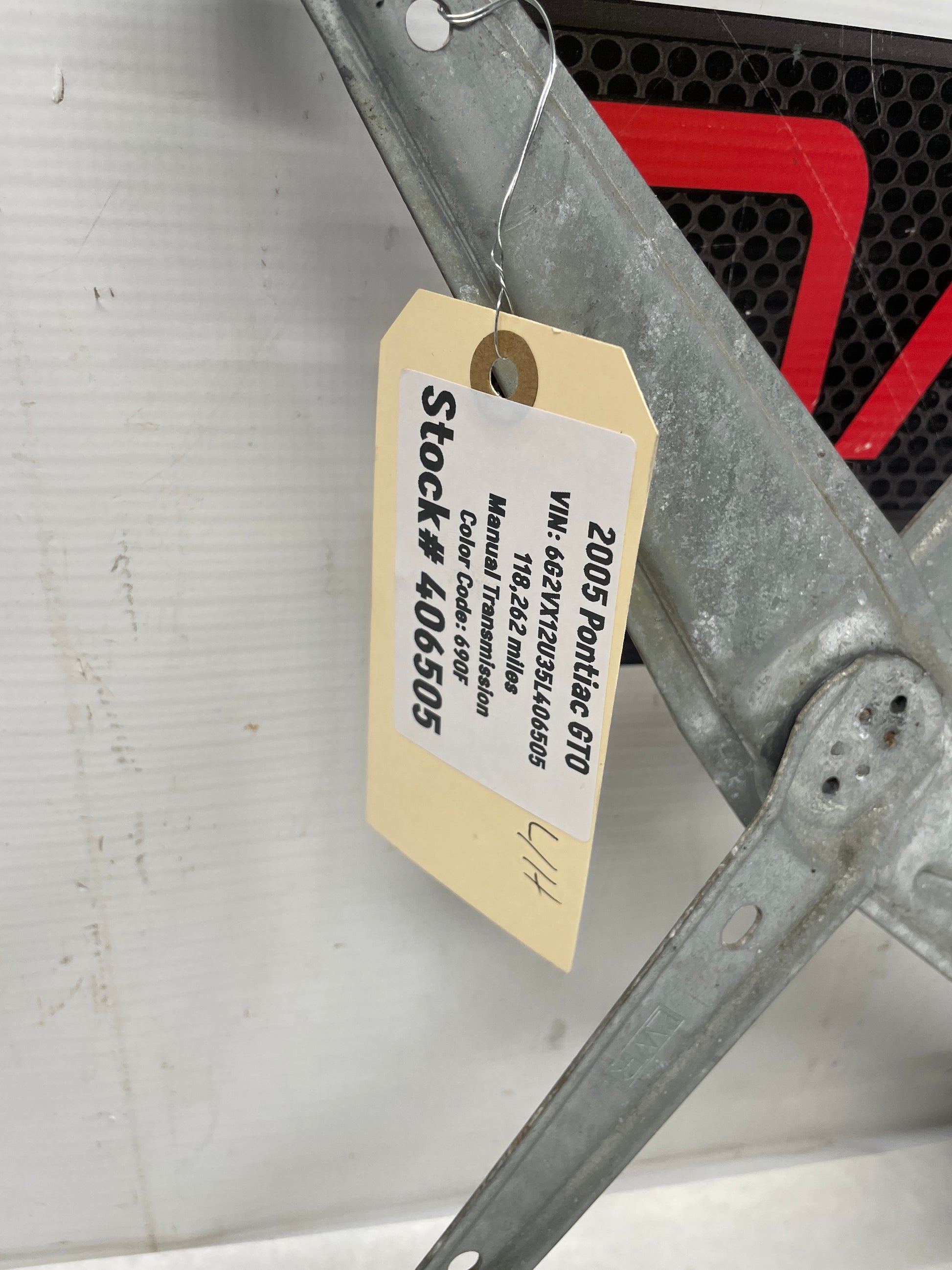 2005 Pontiac GTO LH Driver Front Window Regulator Motor OEM - Day's Parts Yard