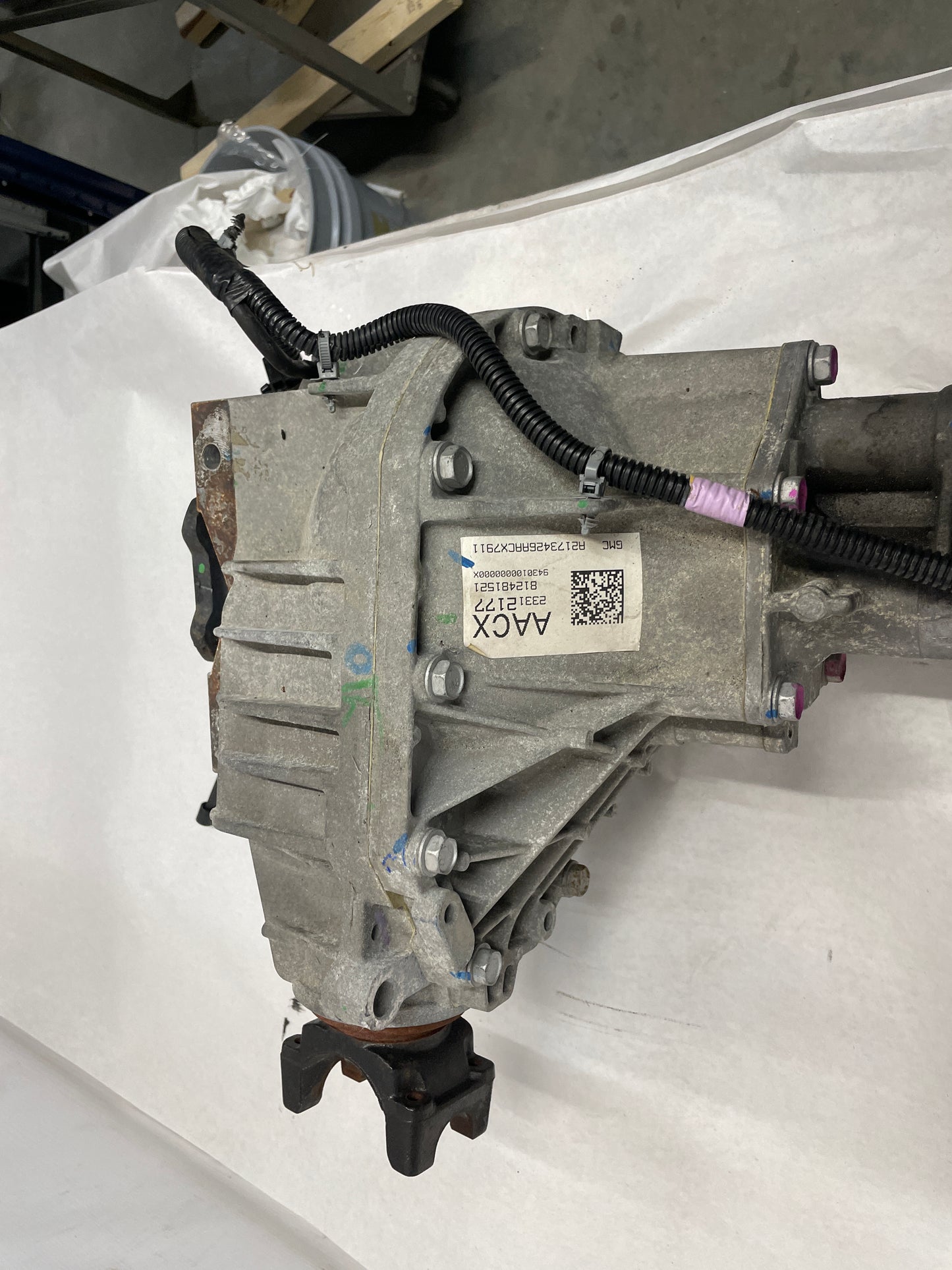 2018 Cadillac Escalade Front Differential Axle Carrier Assembly OEM 42k 3.23 GU5