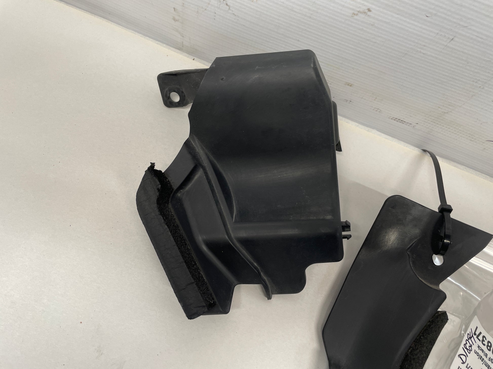 2015 Chevy SS Sedan  Radiator Core Support Splash Shield Air Inlet Baffles OEM - Day's Parts Yard