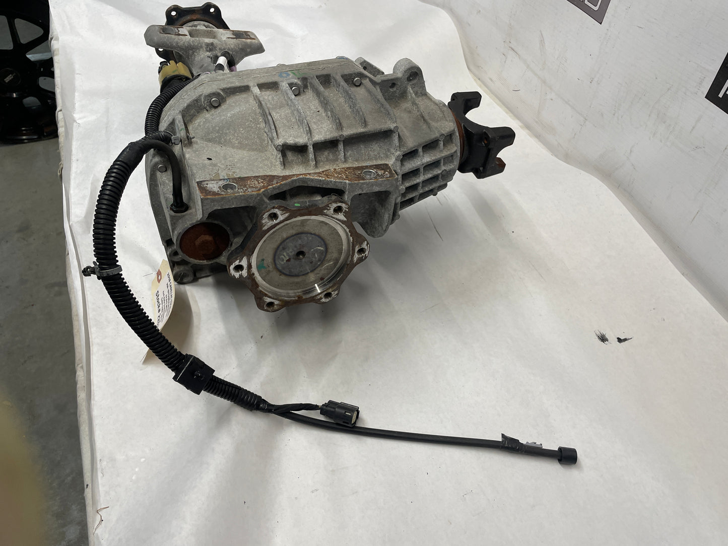 2018 Cadillac Escalade Front Differential Axle Carrier Assembly OEM 42k 3.23 GU5