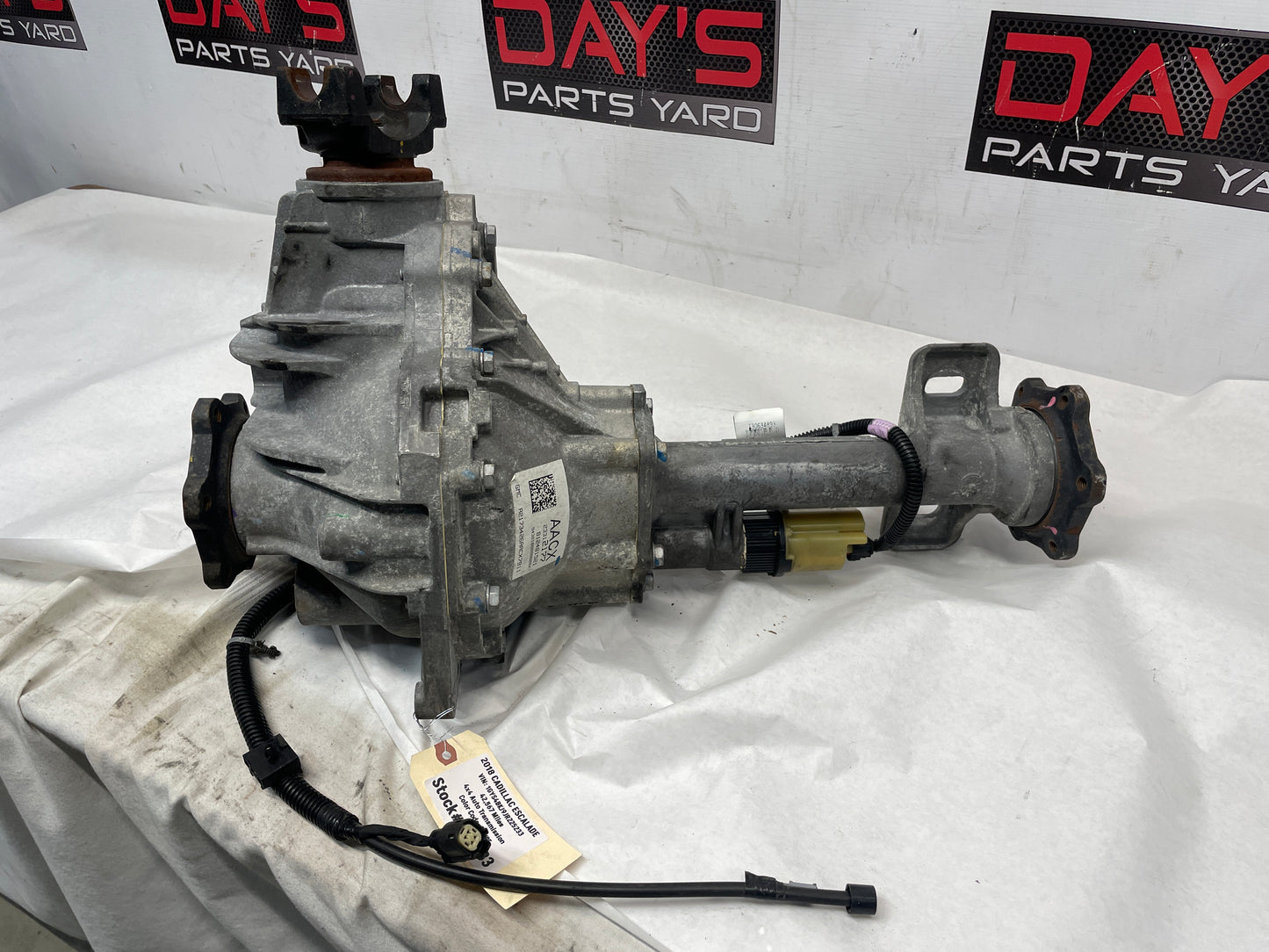 2018 Cadillac Escalade Front Differential Axle Carrier Assembly OEM 42k 3.23 GU5