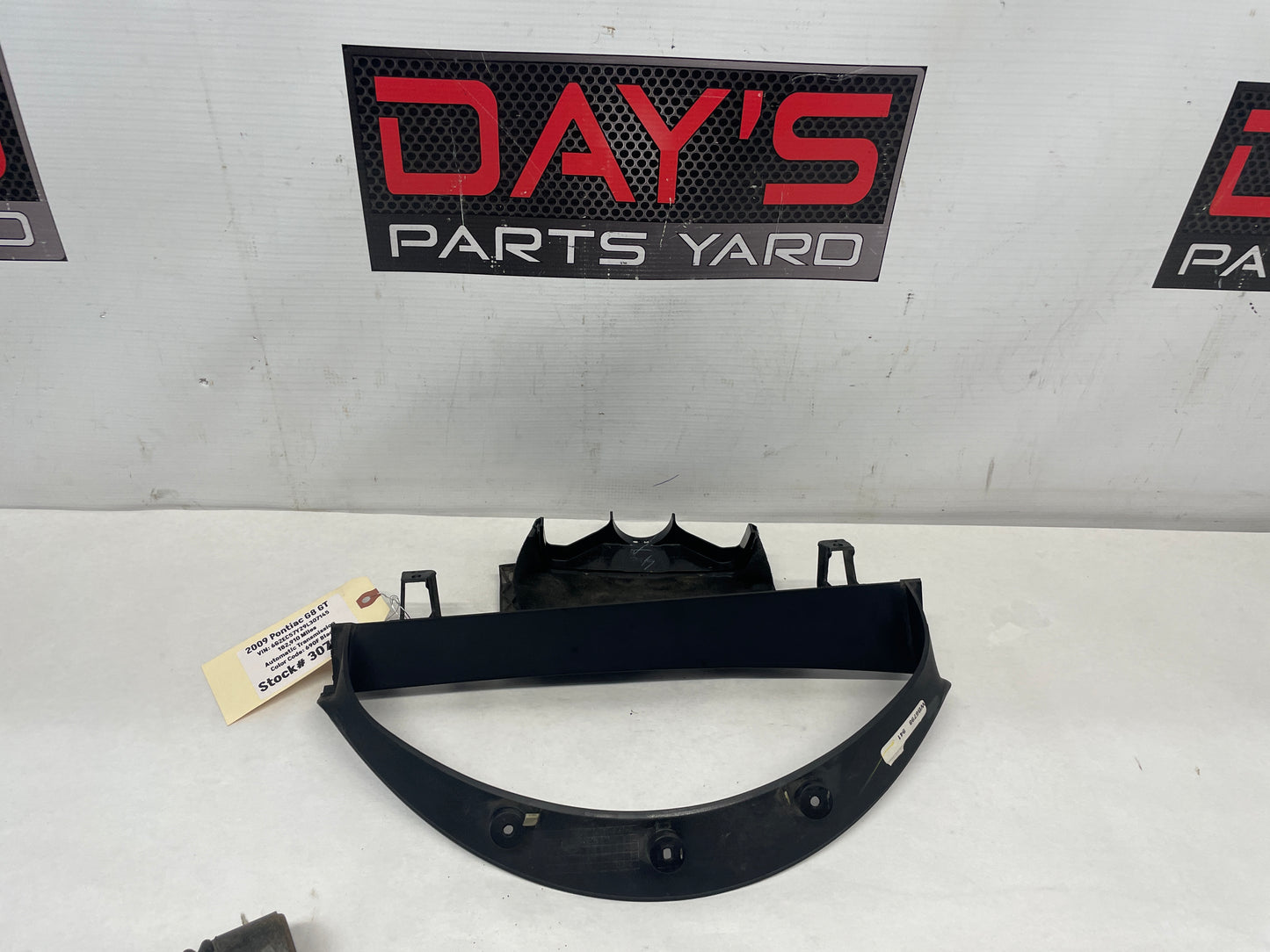 2009 Pontiac G8 GT Speedometer Gauge Cluster Bezel Trim Panel Plate OEM