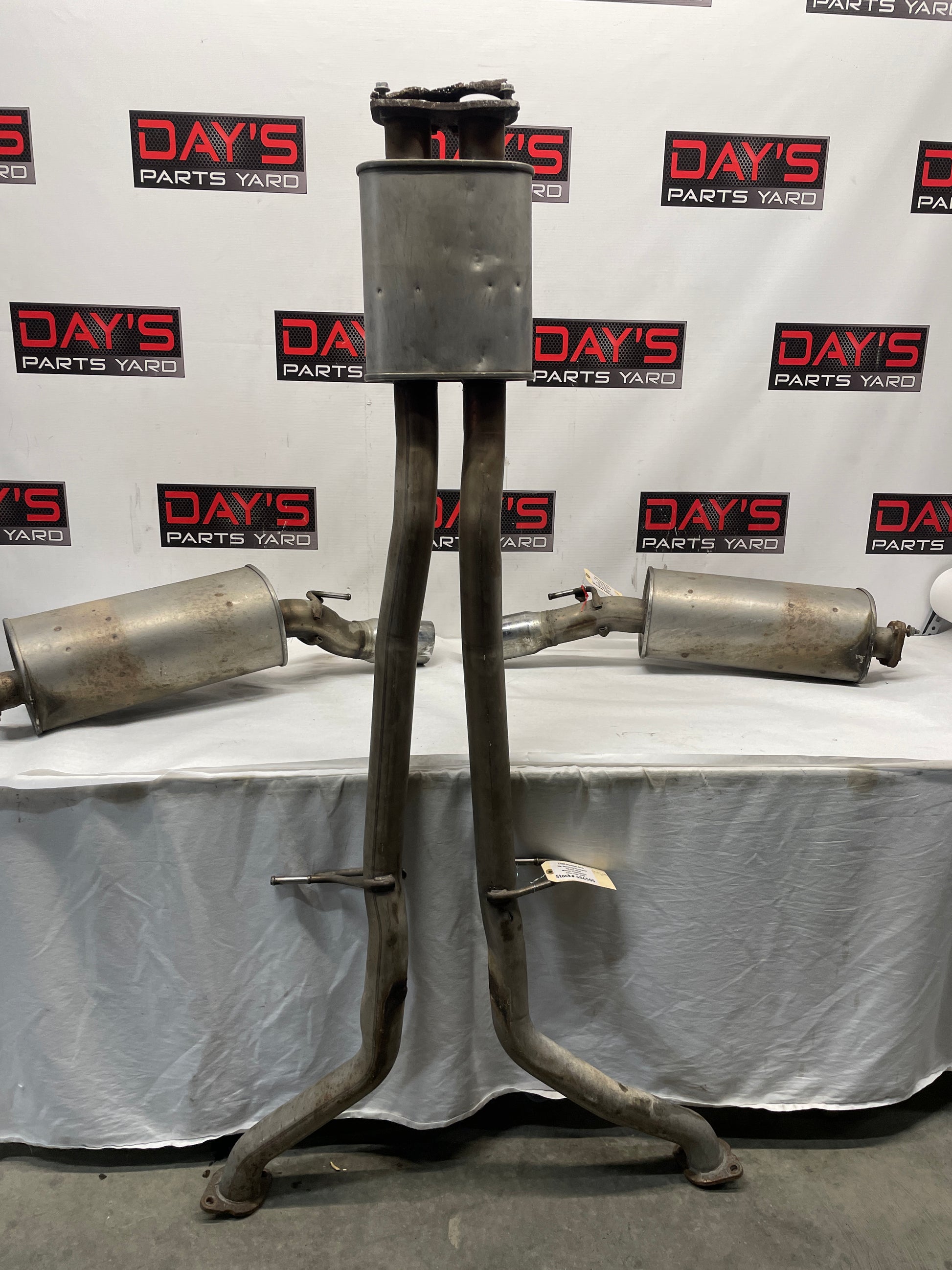 2005 Pontiac GTO Factory OEM RH & LH Axle Back Exhaust Mufflers w/ Pipe - Day's Parts Yard