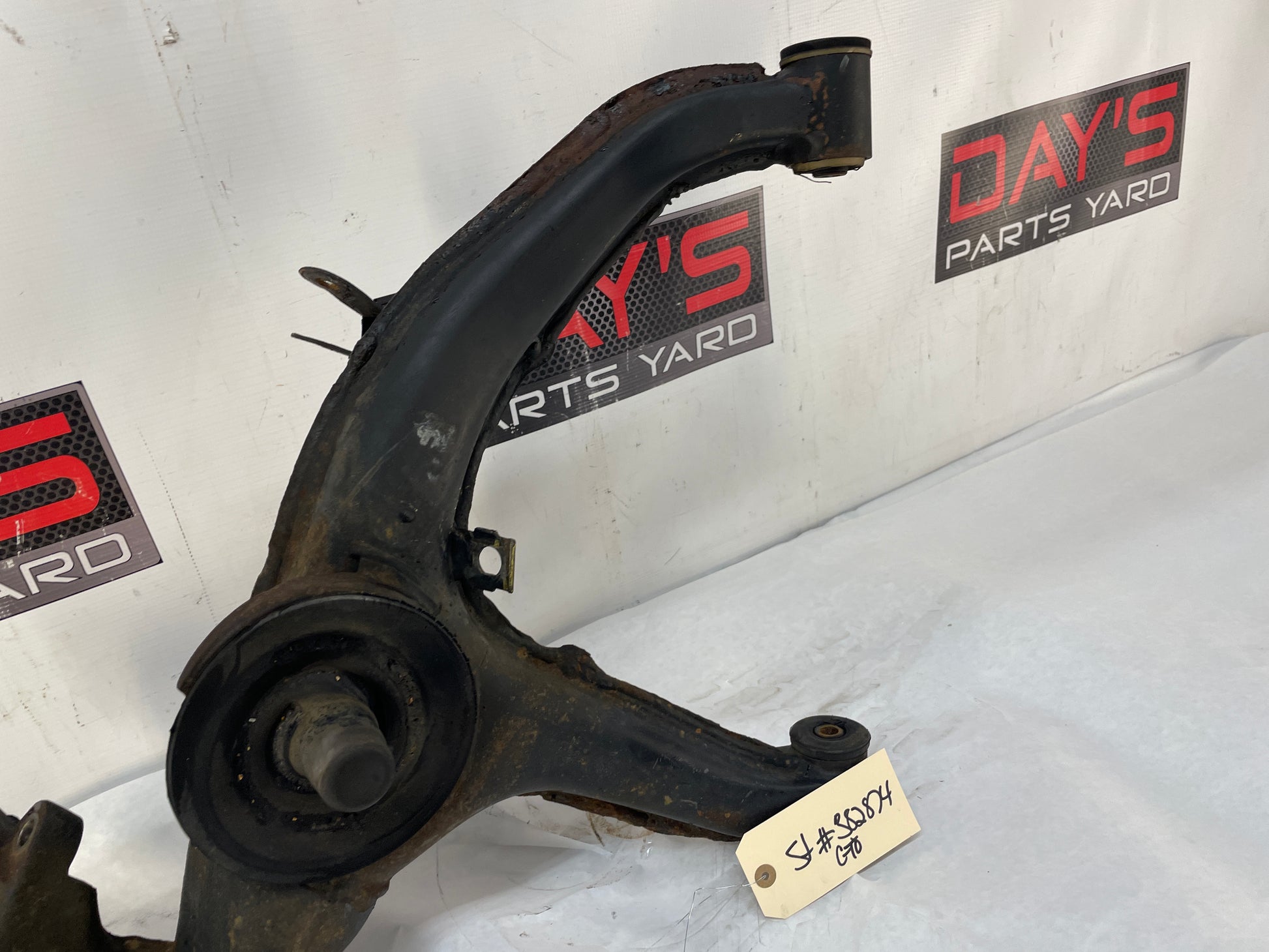 2005 Pontiac GTOLH Driver Rear Suspension Trailing Control Arm OEM - Day's Parts Yard