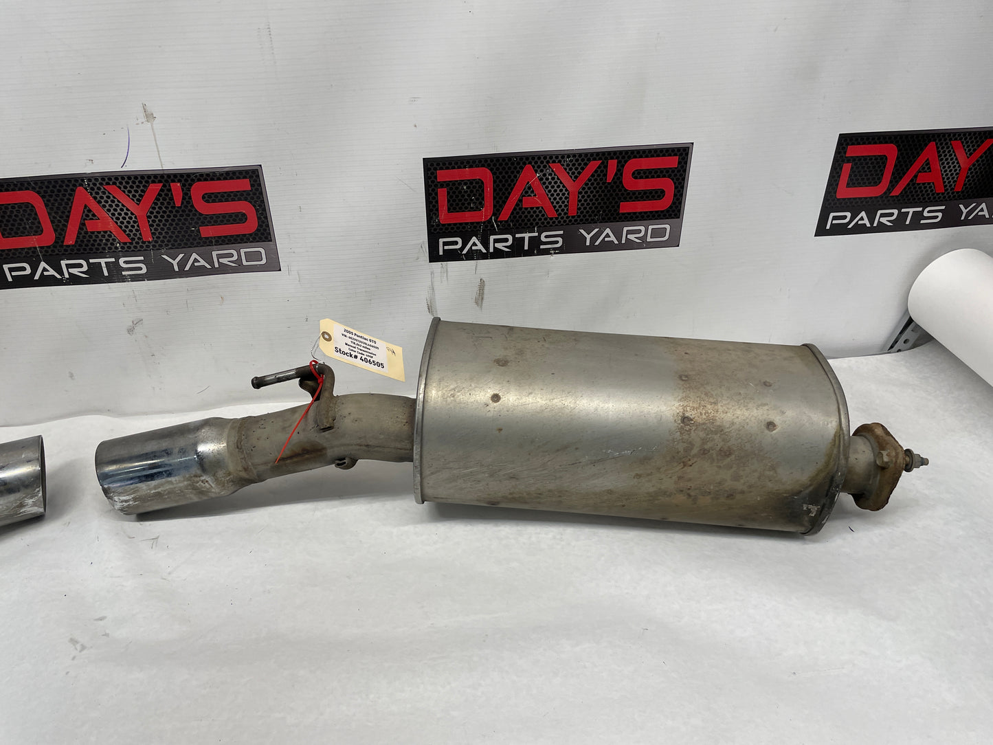 2005 Pontiac GTO Factory OEM RH & LH Axle Back Exhaust Mufflers w/ Pipe - Day's Parts Yard