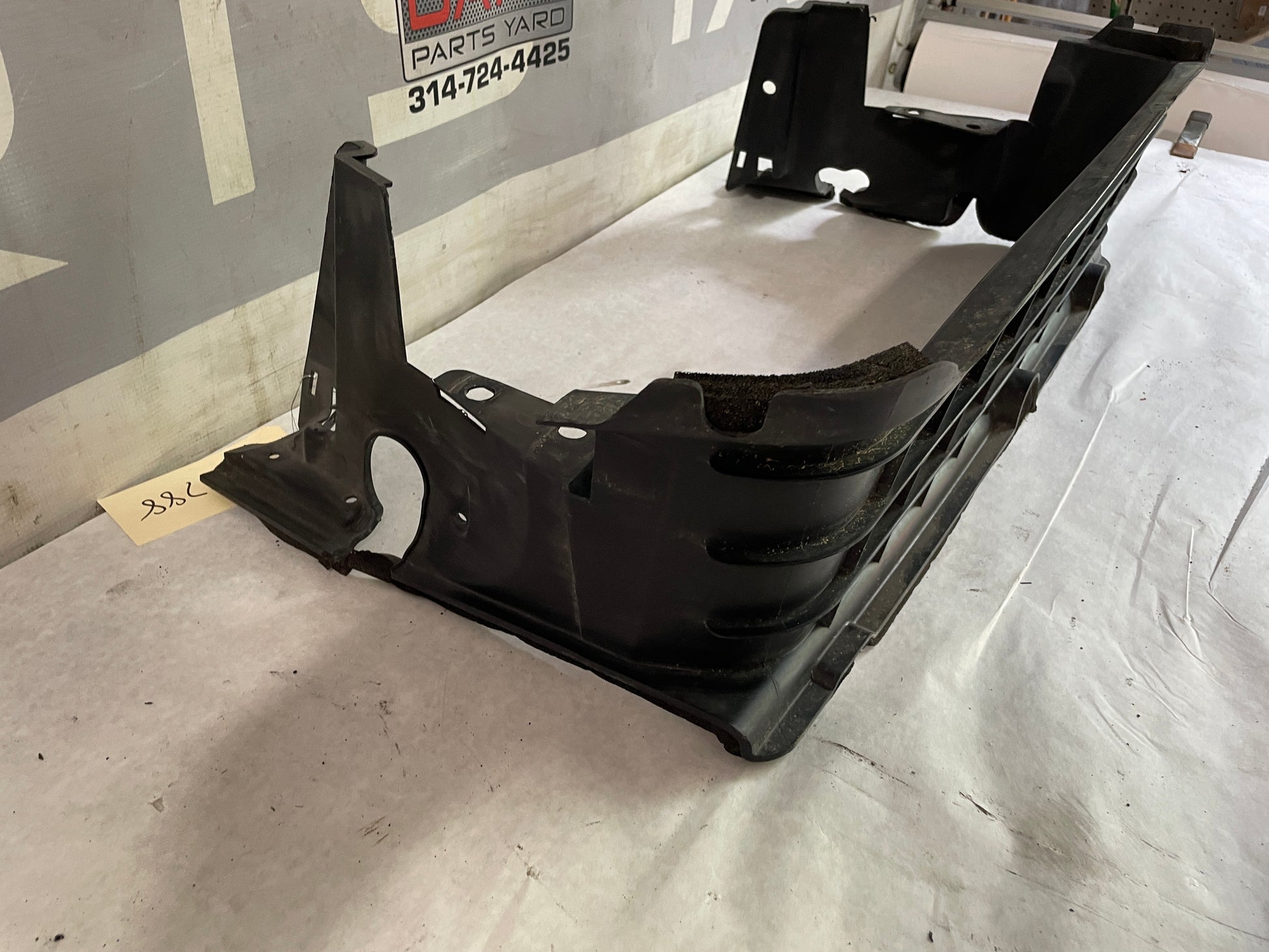 2017 Chevy SS Sedan Radiator Engine Air Inlet Duct OEM - Day's Parts Yard