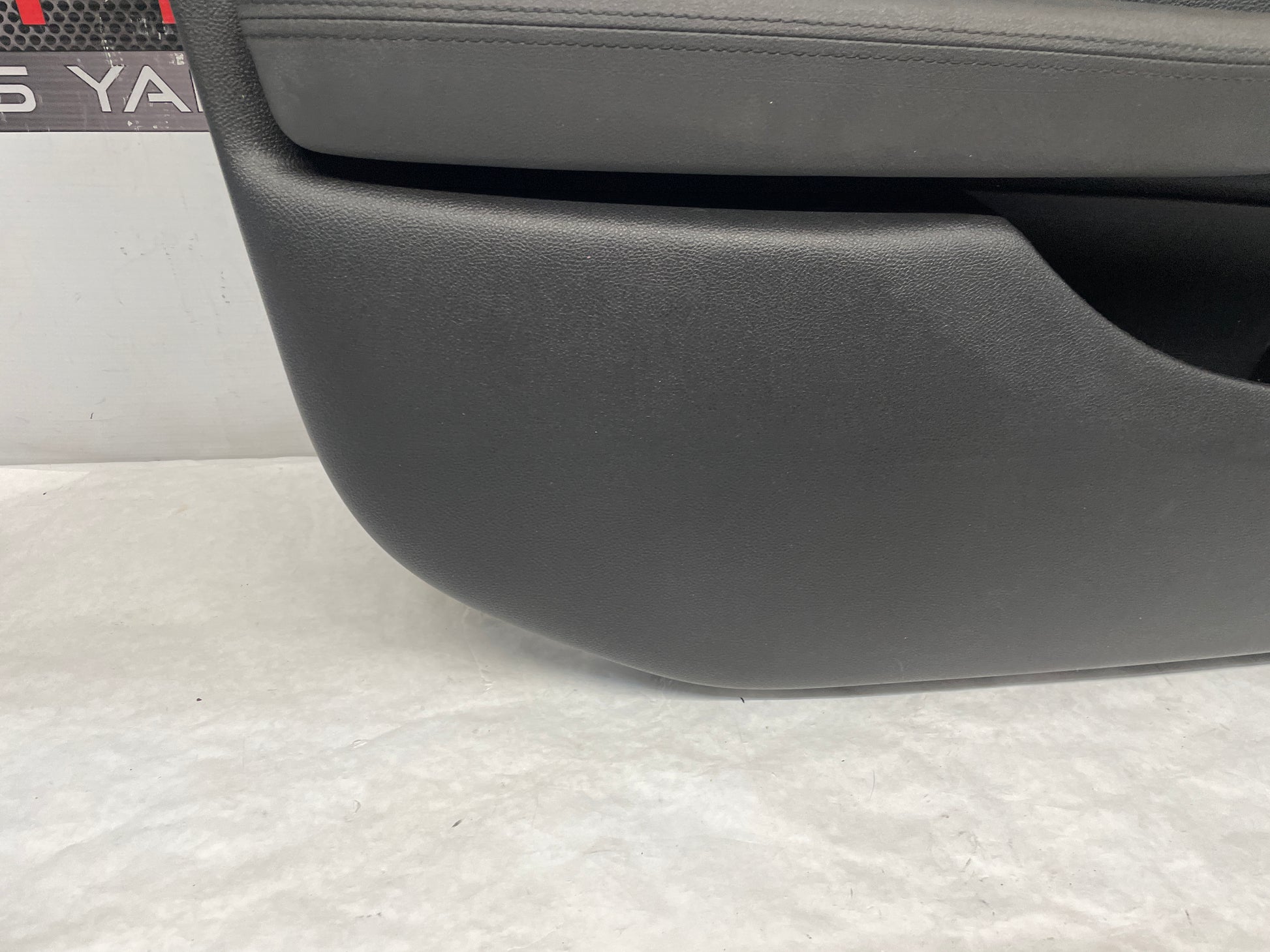 2009 Pontiac G8 G8 LH Front Driver Front Door Panel OEM - Day's Parts Yard