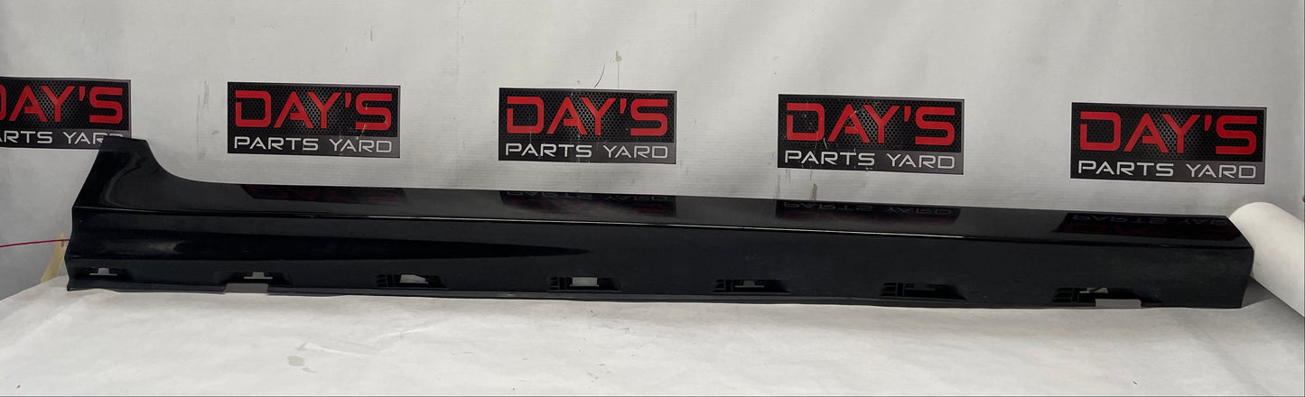 2014 Chevy SS Sedan RH Passenger Rocker Molding Side Skirt Panel Trim Black OEM - Day's Parts Yard