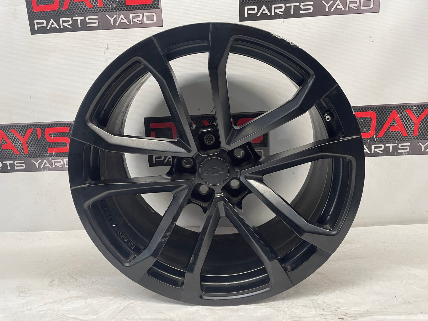2014 Chevy Camaro SS 1LE Front Wheel 20X10 OEM - Day's Parts Yard