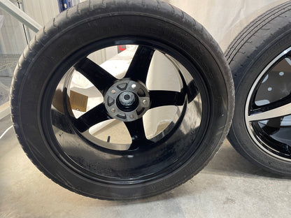 2005 Pontiac GTO Aftermarket Wheel w/ Micheiln Pilot Sport Tires 17X7.5  245/45ZR17 - Day's Parts Yard