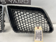 2009 Pontiac G8 GT RH & LH Front Bumper Kidney Upper Grille Inserts OEM