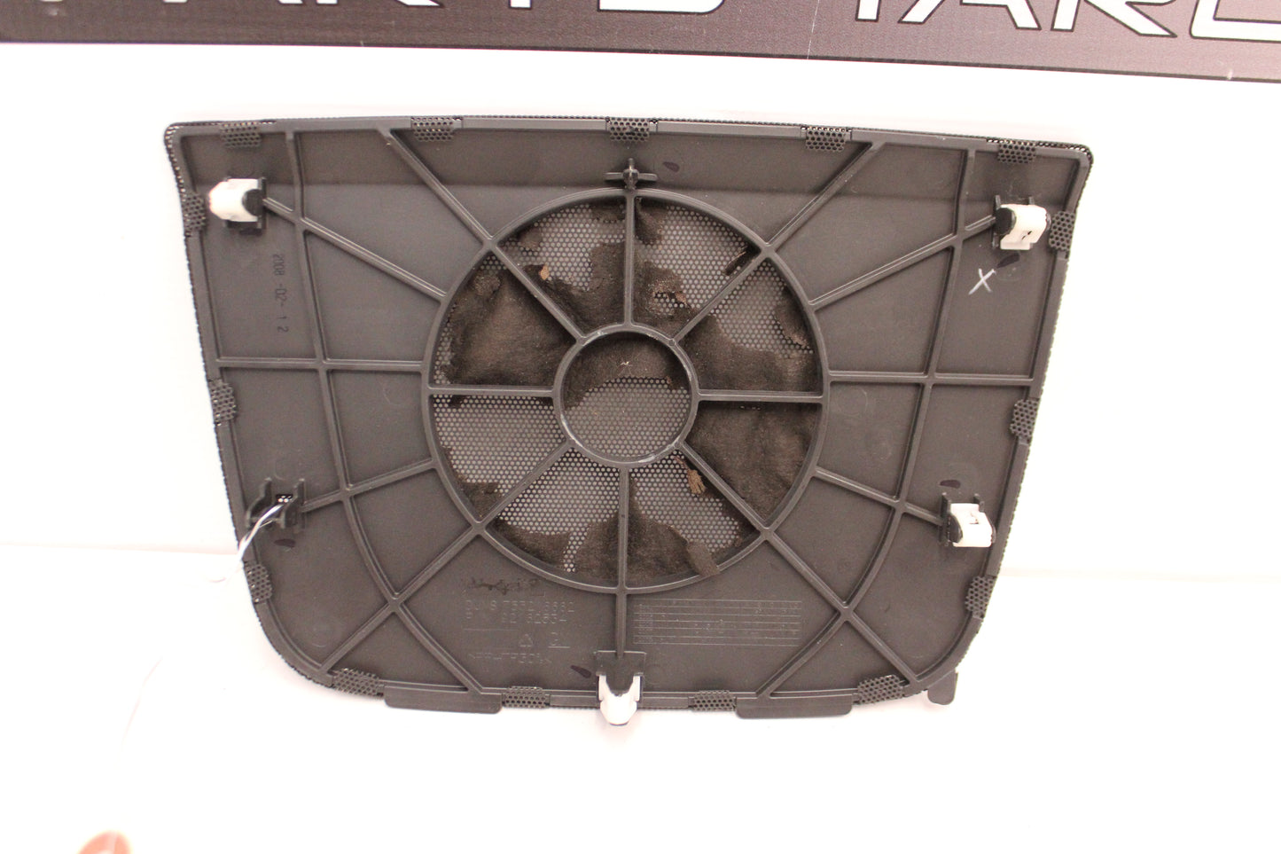 2009 Pontiac G8 GT Center Dash Speaker Grill Cover OEM
