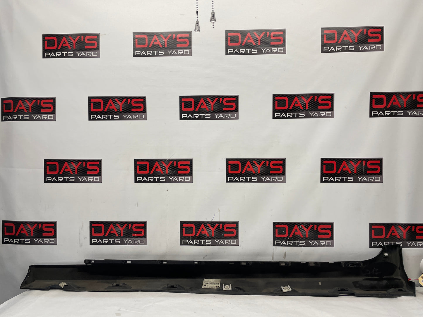 2014 Chevy SS Sedan RH Passenger Rocker Molding Side Skirt Panel Trim Black OEM - Day's Parts Yard