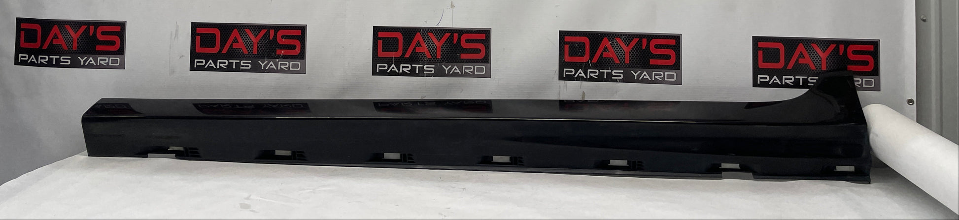 2014 Chevy SS Sedan LH Driver Rocker Molding Side Skirt Panel Black OEM - Day's Parts Yard