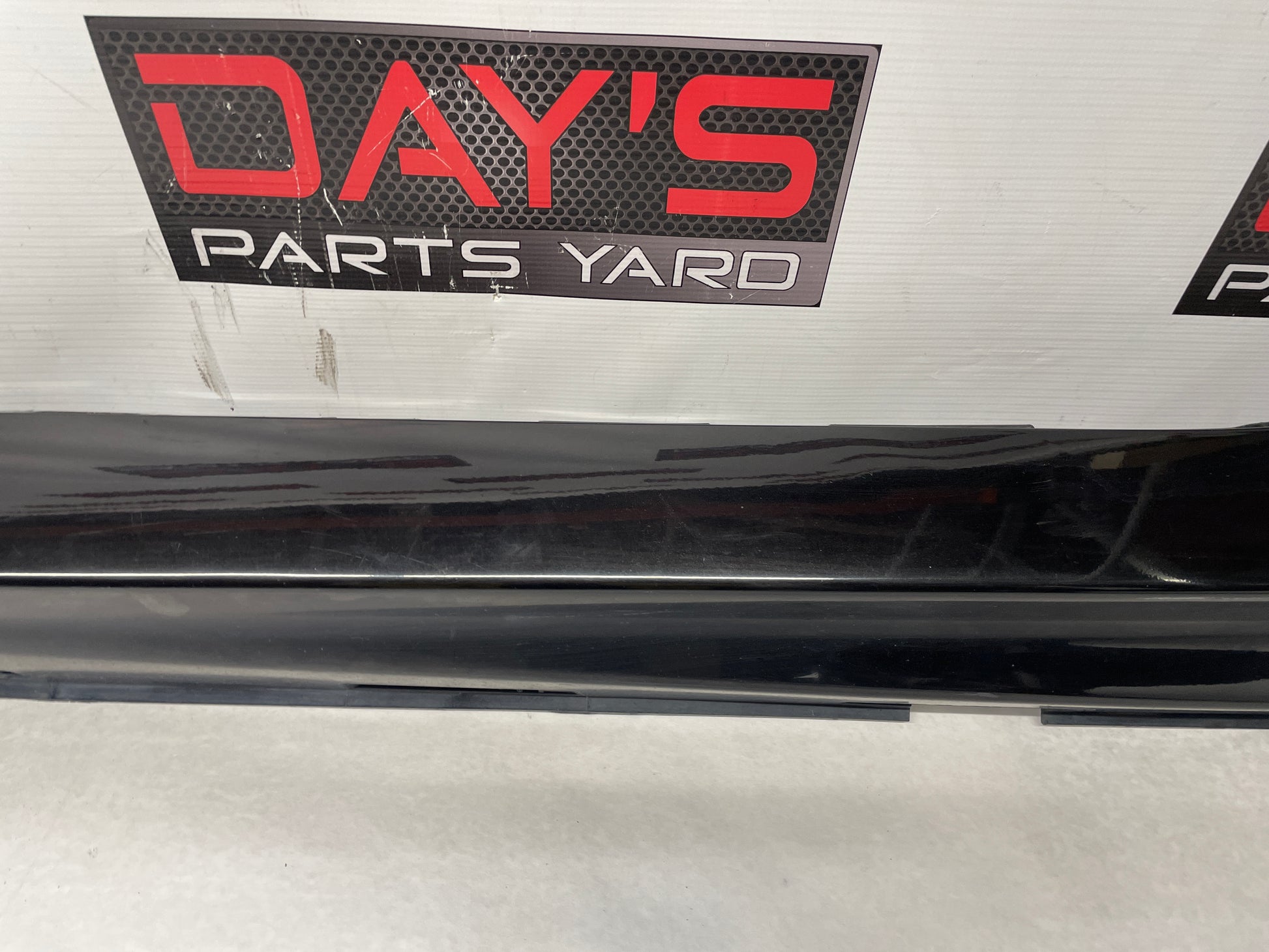 2014 Chevy SS Sedan LH Driver Rocker Molding Side Skirt Panel Black OEM - Day's Parts Yard