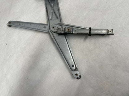 2006 Pontiac GTO RH Passenger Window Regulator w/ Motor OEM - Day's Parts Yard