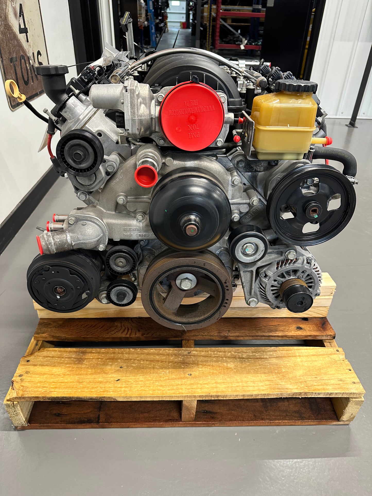 6.0 LS2 Engine 4L65 Automatic Transmission Drivetrain Pullout 400HP 44k Miles