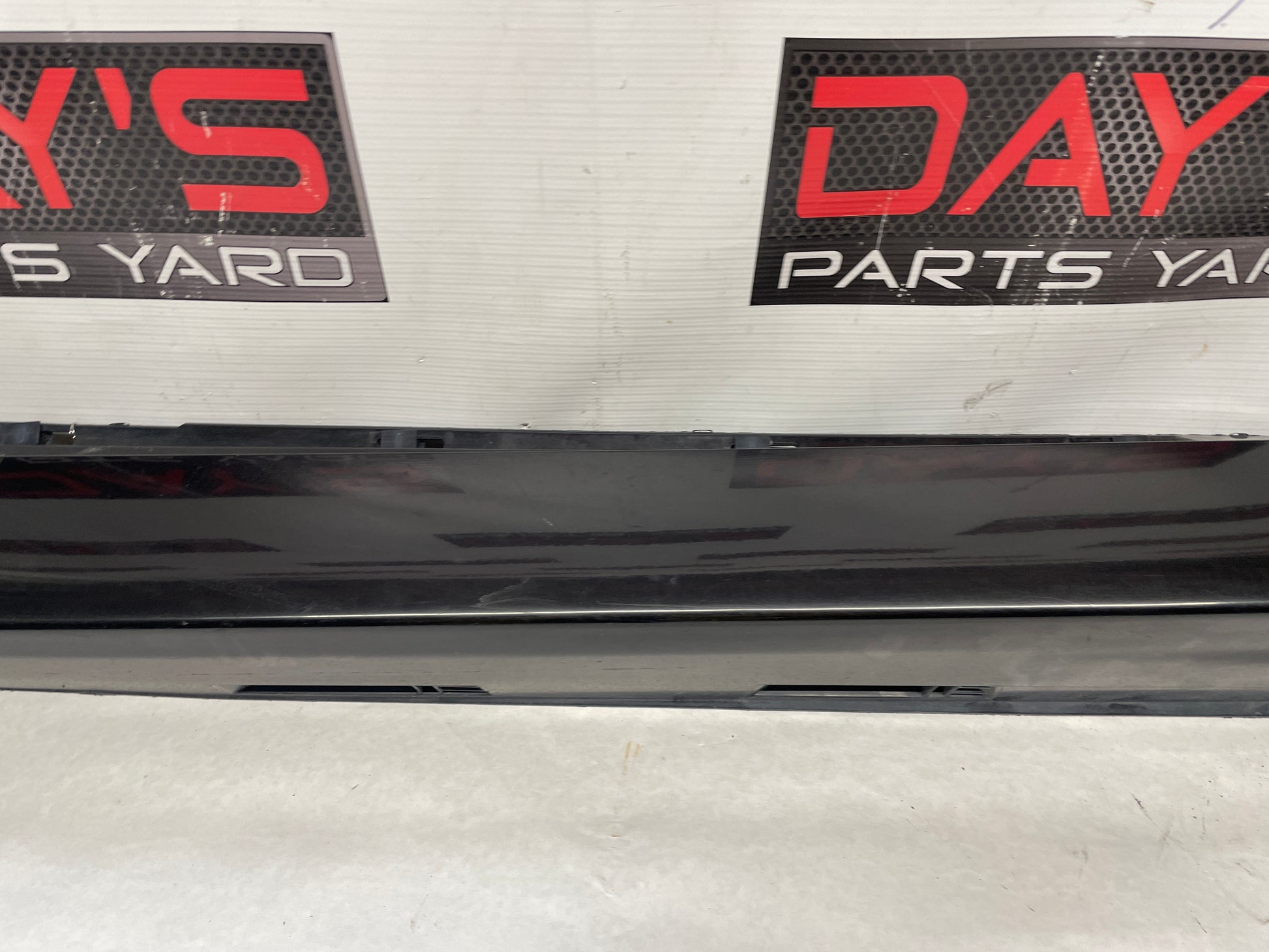 2014 Chevy SS Sedan LH Driver Rocker Molding Side Skirt Panel Black OEM - Day's Parts Yard