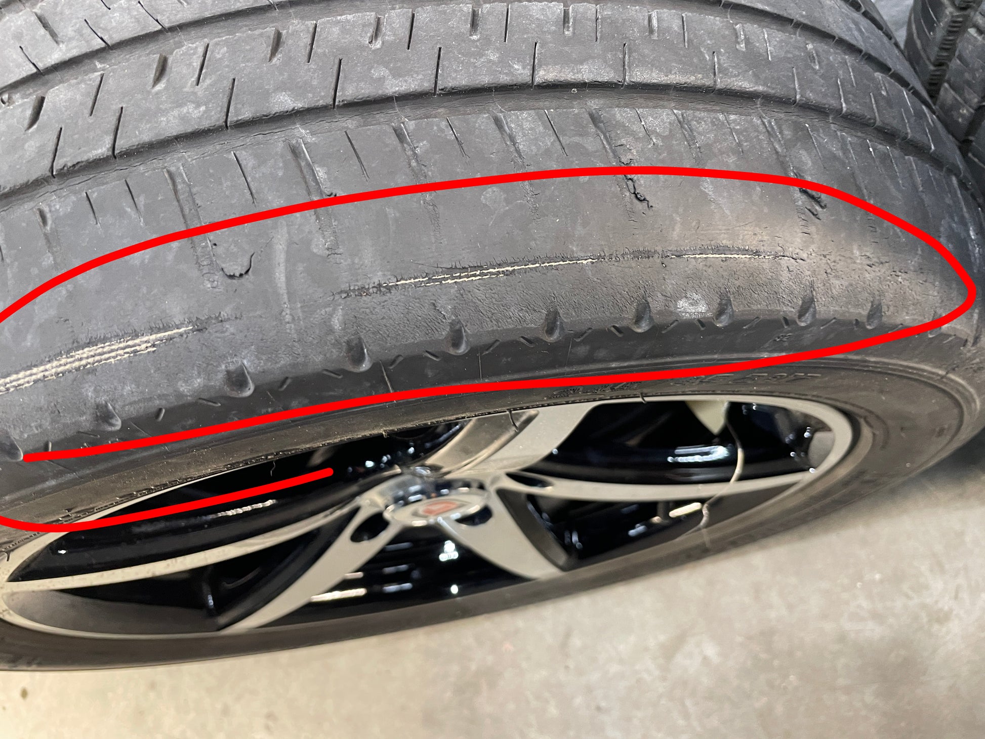 2005 Pontiac GTO Aftermarket Wheel w/ Micheiln Pilot Sport Tires 17X7.5  245/45ZR17 - Day's Parts Yard