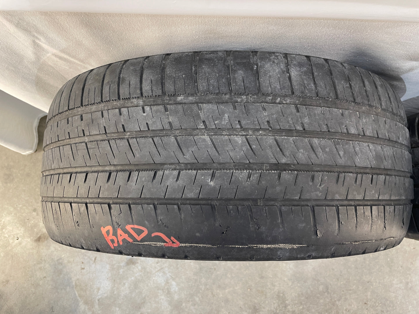 2005 Pontiac GTO Aftermarket Wheel w/ Micheiln Pilot Sport Tires 17X7.5  245/45ZR17 - Day's Parts Yard