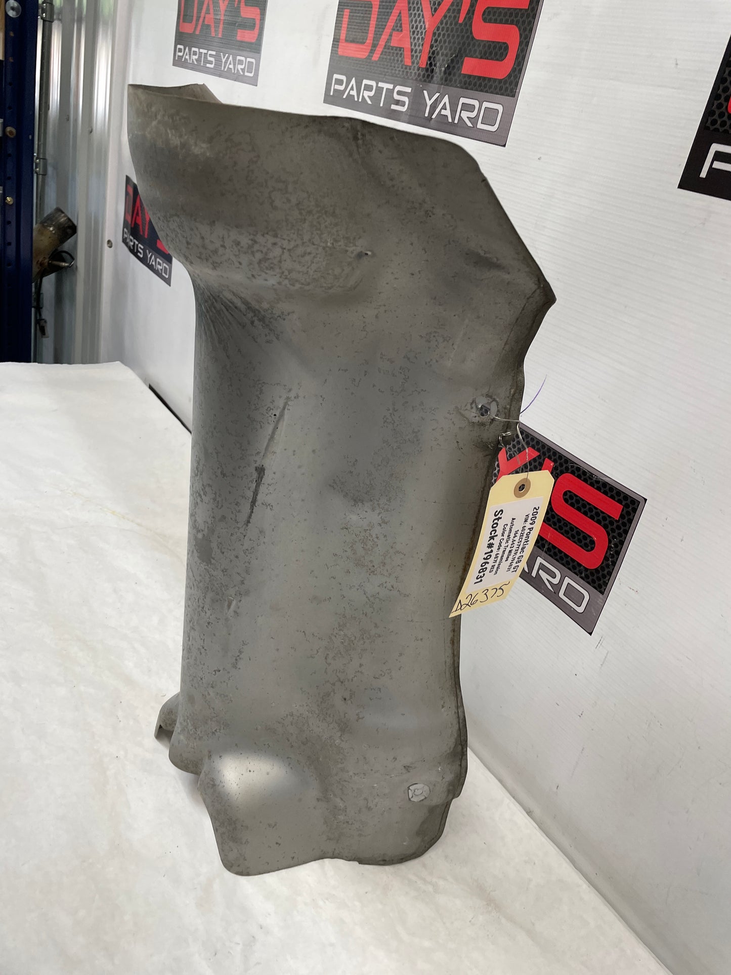 2009 Pontiac G8 GT Fuel Tank Transmission Tunnel Exhaust Heat Shield OEM - Day's Parts Yard