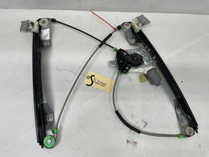 2013 Chevy Caprice PPV RH Passenger Front Window Regulator w/ Motor OEM - Day's Parts Yard