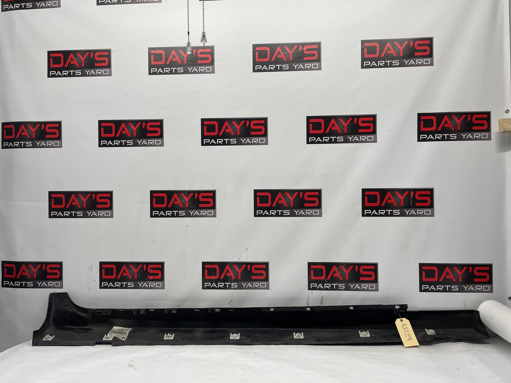 2014 Chevy SS Sedan LH Driver Rocker Molding Side Skirt Panel Black OEM - Day's Parts Yard