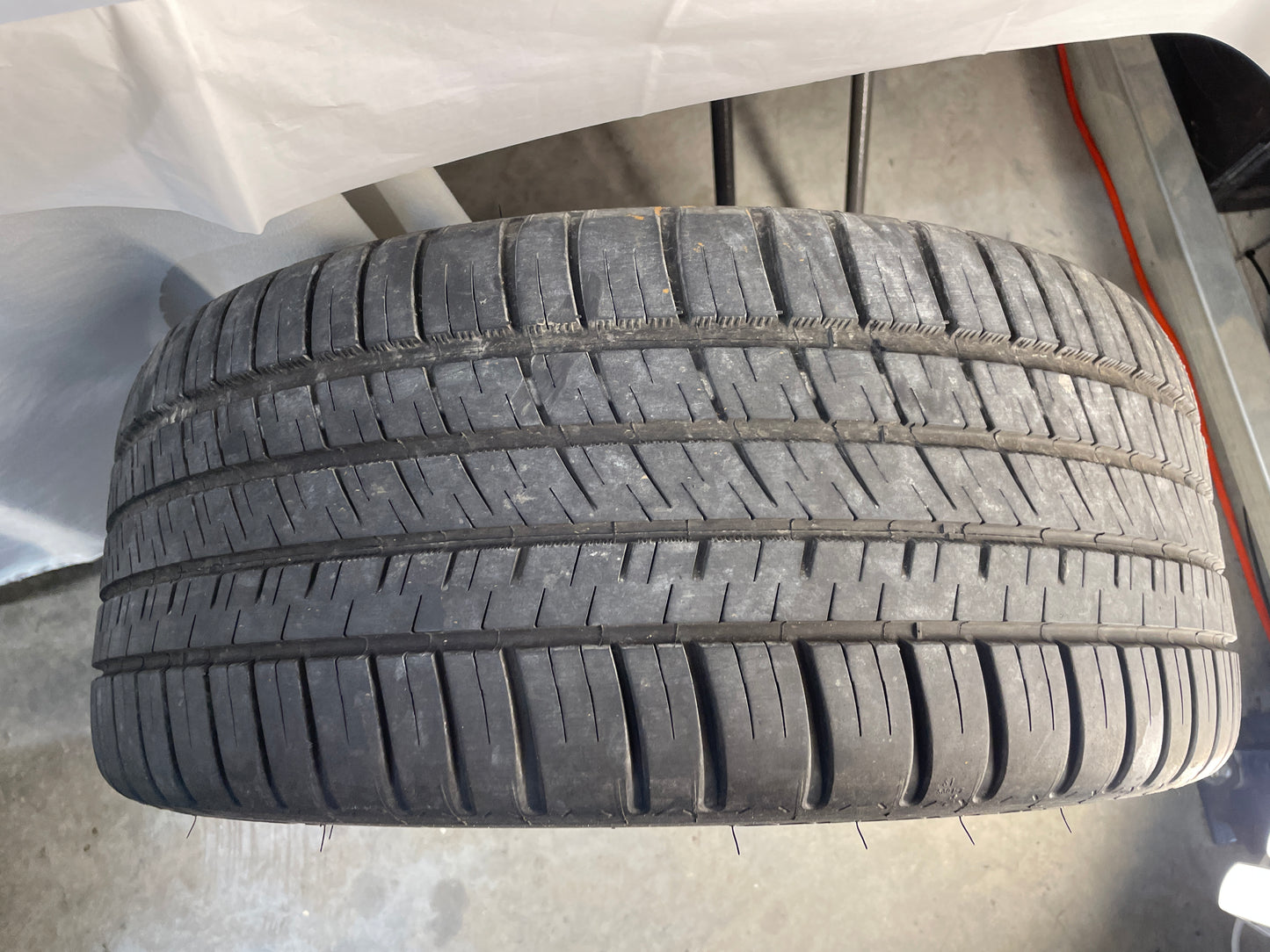 2005 Pontiac GTO Aftermarket Wheel w/ Micheiln Pilot Sport Tires 17X7.5  245/45ZR17 - Day's Parts Yard