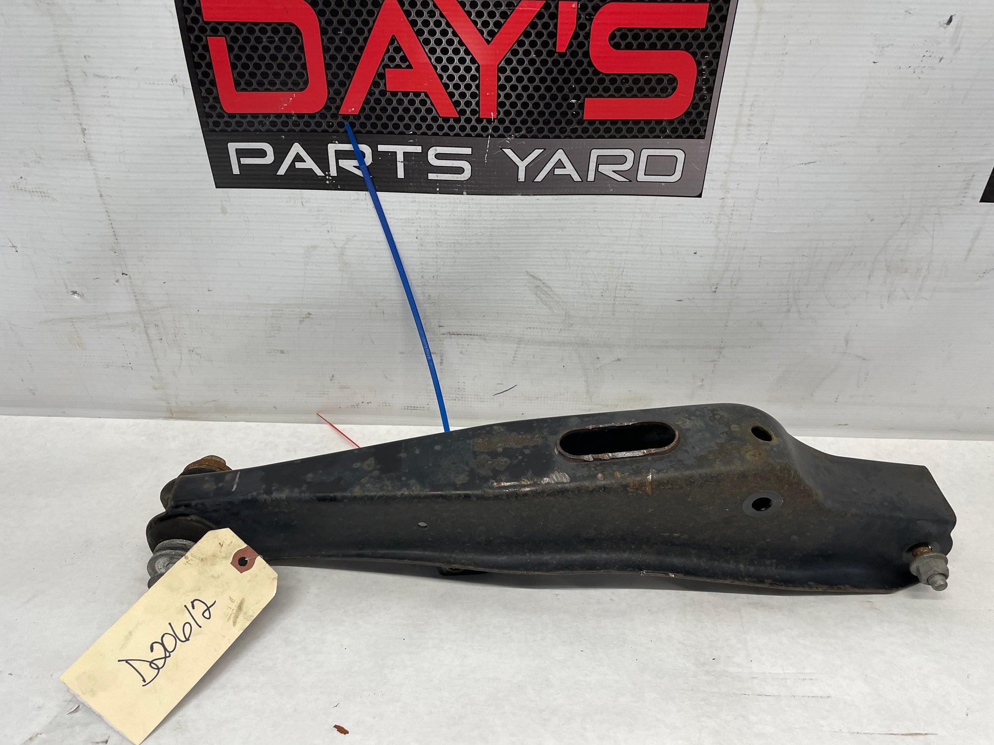 2014 Chevy SS Sedan RH Passenger Rear Lower Suspension Control Arm OEM - Day's Parts Yard