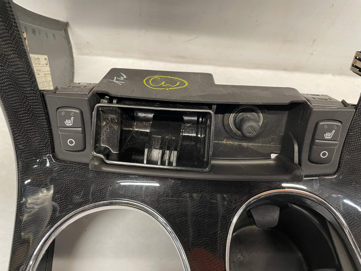 2011 Chevy C6 Corvette Carbon Radio Surround Bezel Center Dash Trim Panel OEM