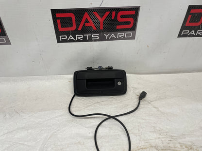 2015 Chevy Silverado K1500 Tailgate Handle w/ Back Up Camera OEM - Day's Parts Yard
