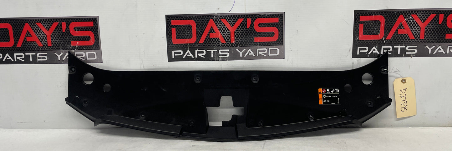 2017 Chevy SS Sedan Radiator Grille Cover Sight Shield OEM - Day's Parts Yard