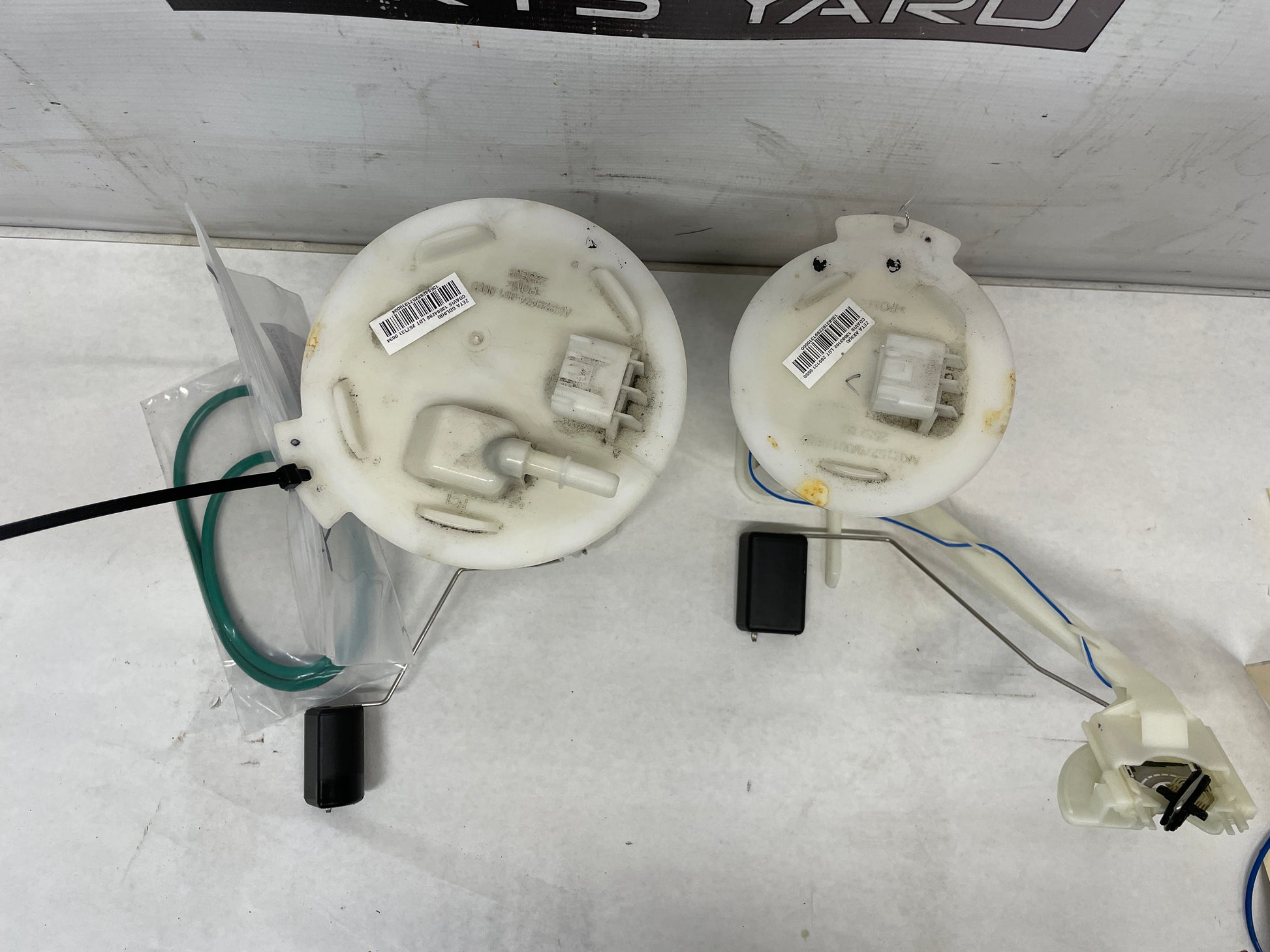 2014 Chevy SS Sedan Fuel Pump and Level Sending Unit Assembly OEM - Day's Parts Yard