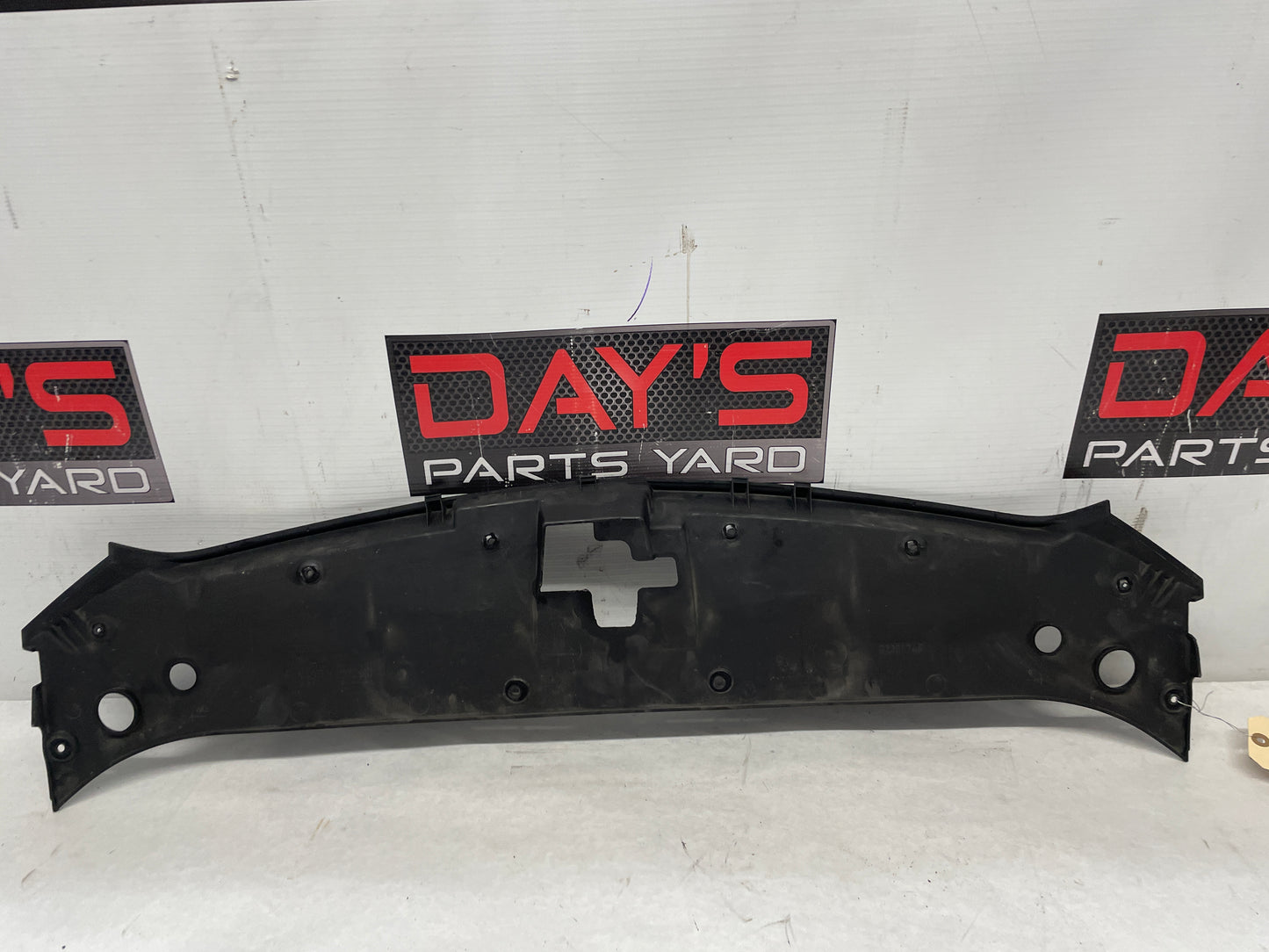 2017 Chevy SS Sedan Radiator Grille Cover Sight Shield OEM - Day's Parts Yard