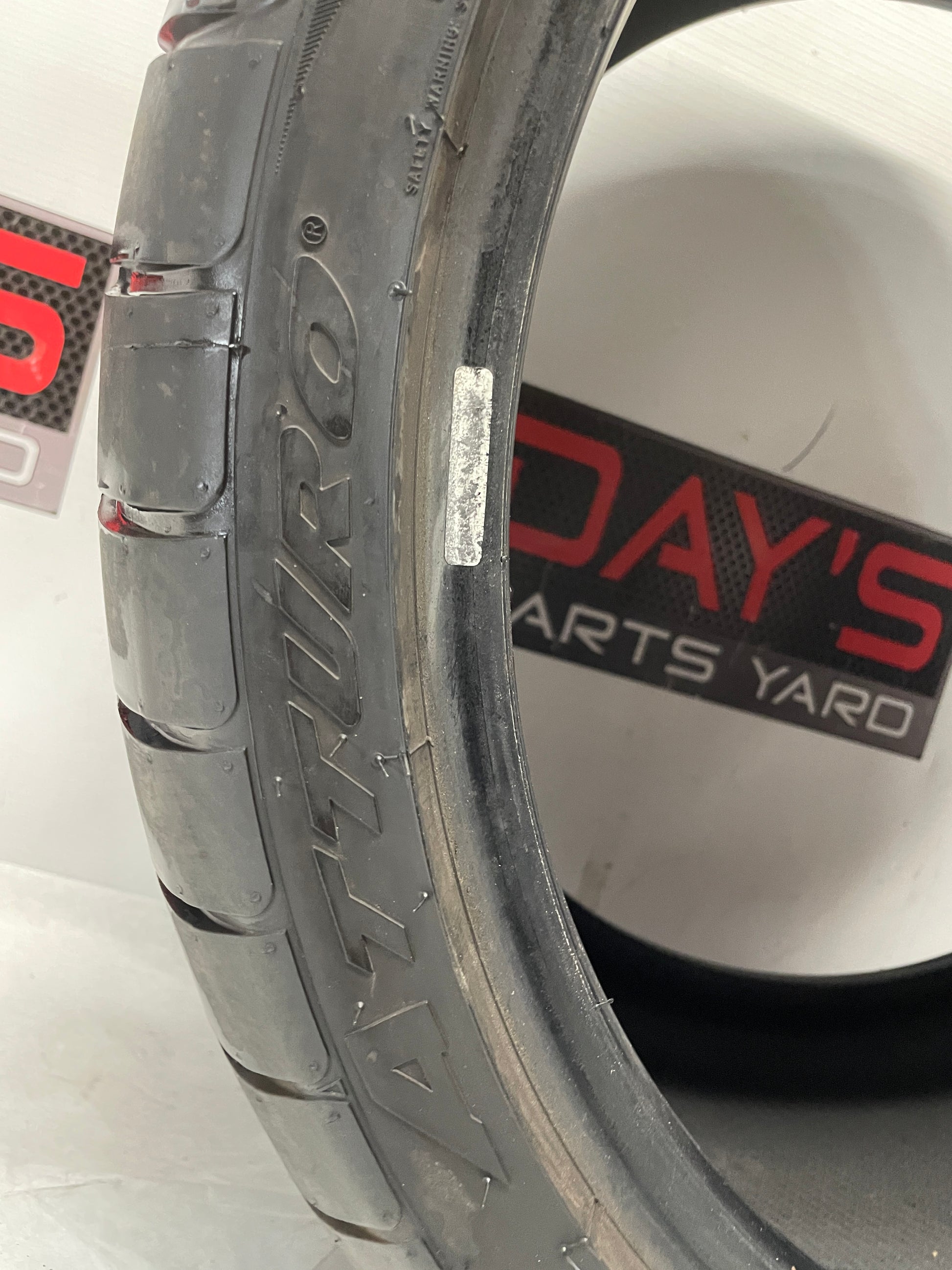 Atturo AZ850 Tire 305/30ZR20 - Day's Parts Yard