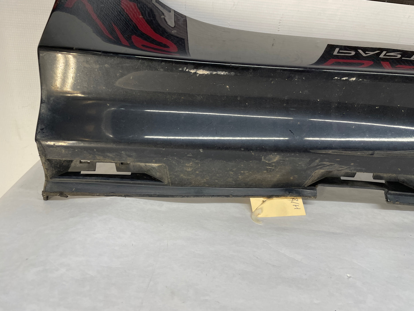 2009 Pontiac G8 GT RH Passenger Rocker Molding Side Skirt Panel Trim Black OEM - Day's Parts Yard