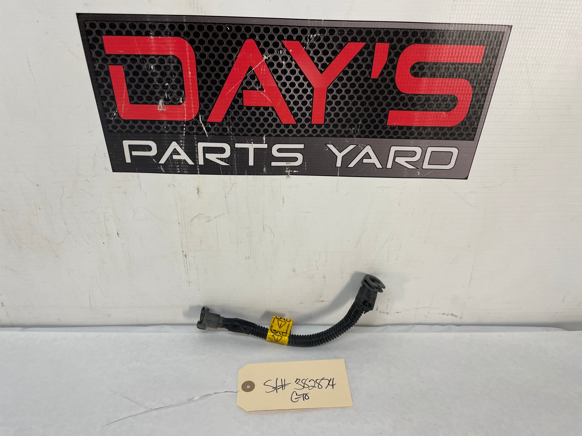2005 Pontiac GTO Fuel Gas Line Hose Tube OEM - Day's Parts Yard