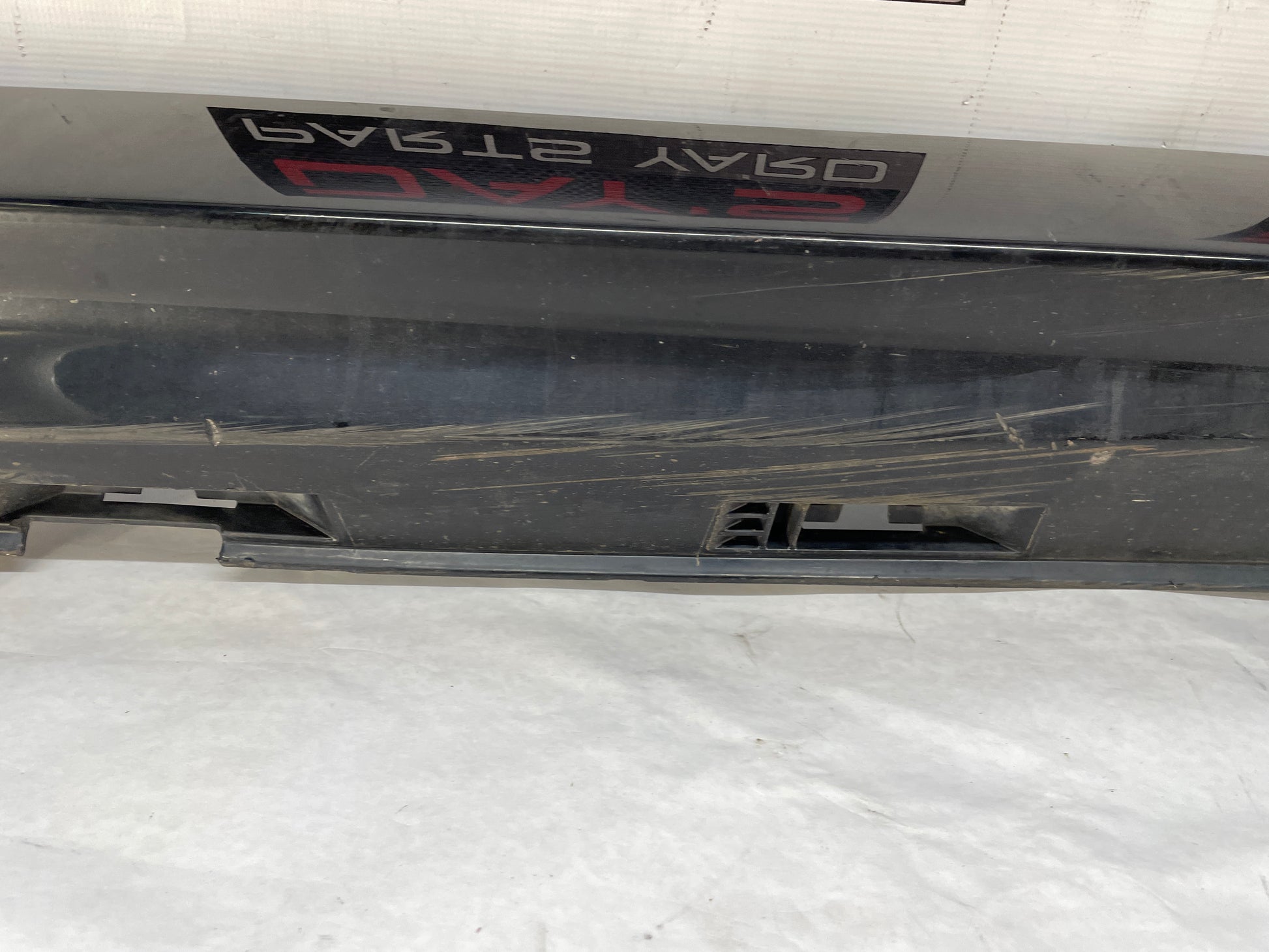 2009 Pontiac G8 GT RH Passenger Rocker Molding Side Skirt Panel Trim Black OEM - Day's Parts Yard