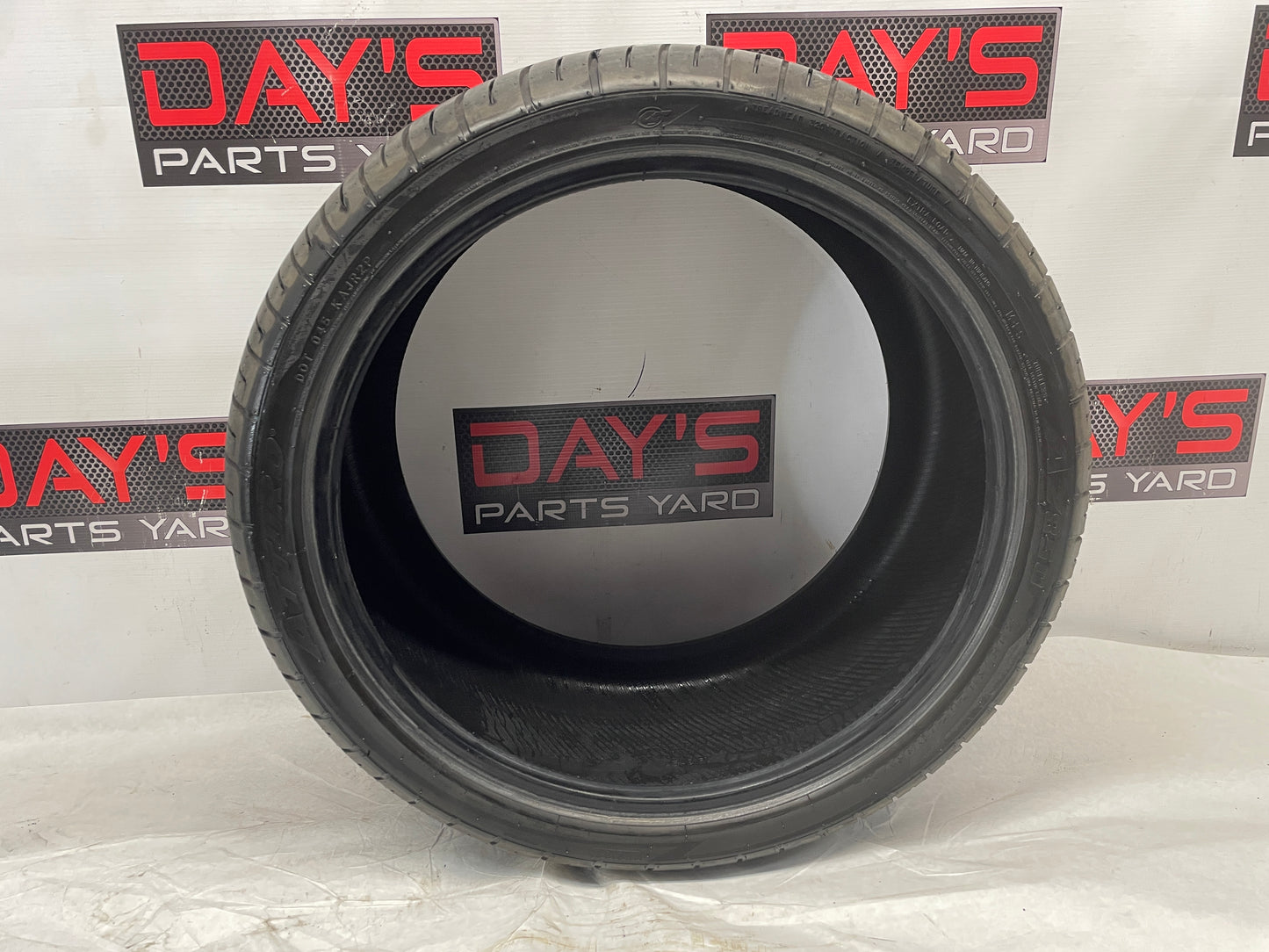 Atturo AZ850 Tire 305/30ZR20 - Day's Parts Yard