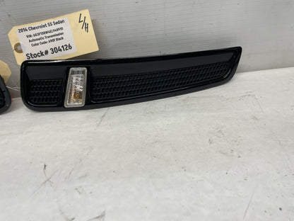 2014 Chevy SS Sedan RH & LH Fender Marker Lights OEM - Day's Parts Yard