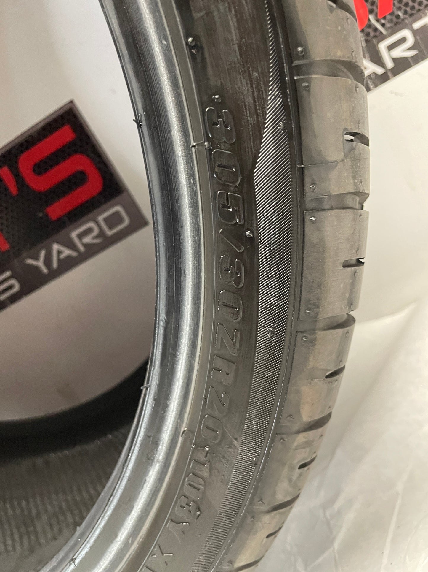 Atturo AZ850 Tire 305/30ZR20 - Day's Parts Yard
