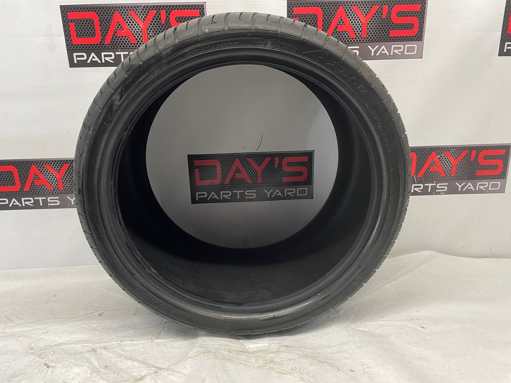 Atturo AZ850 Tire 305/30ZR20 - Day's Parts Yard